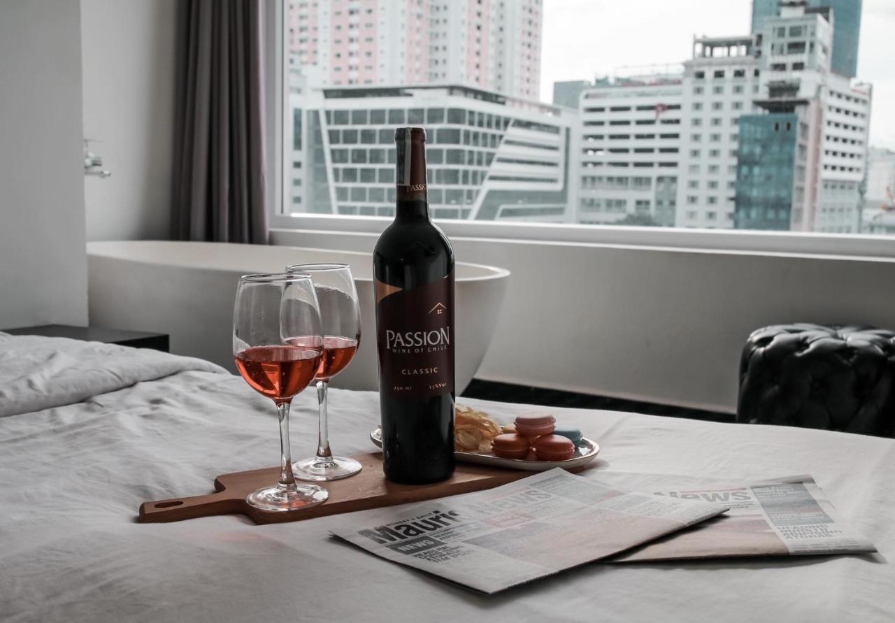 A In Hotel Riverside Ho Chi Minh City Bagian luar foto